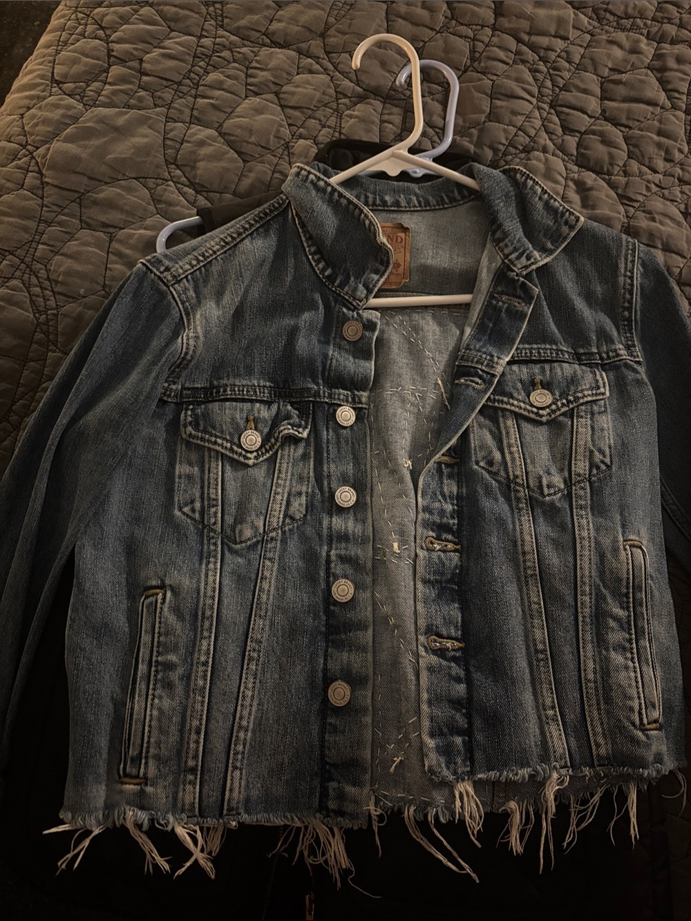 Lucky Brand Faded Blue Distressed Crop Denim Jacket with patterned back XS